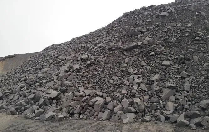 煤系高嶺土.jpg